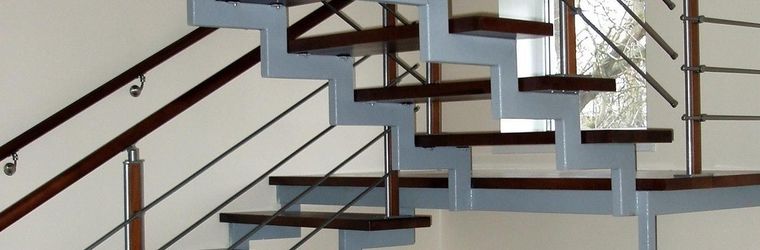 Изготовление металлических лестниц по низким ценам